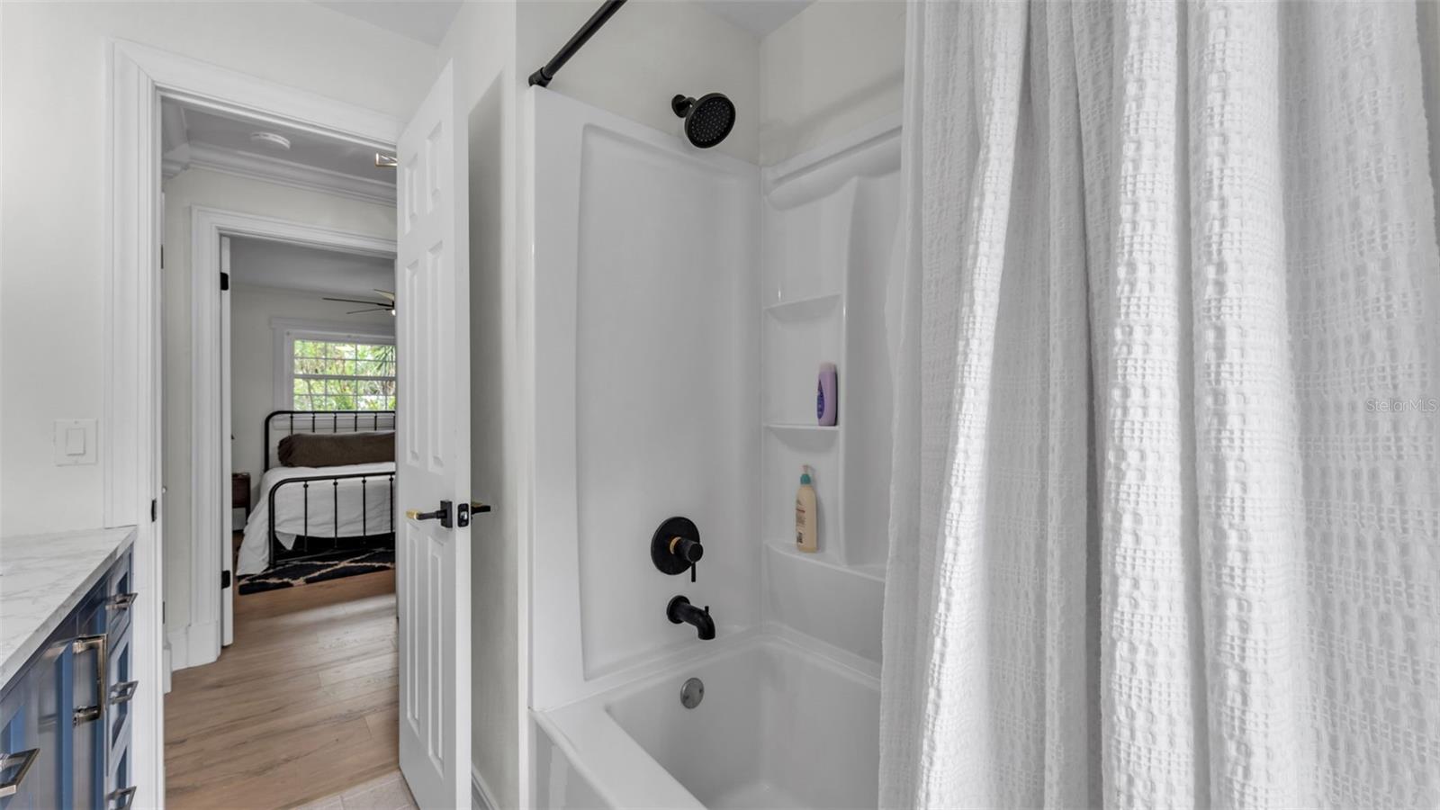 4301 Orangewood Loop E Property Photo 27