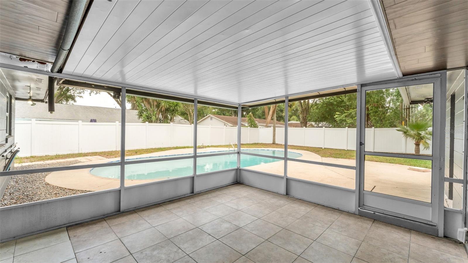 4301 Orangewood Loop E Property Photo 31