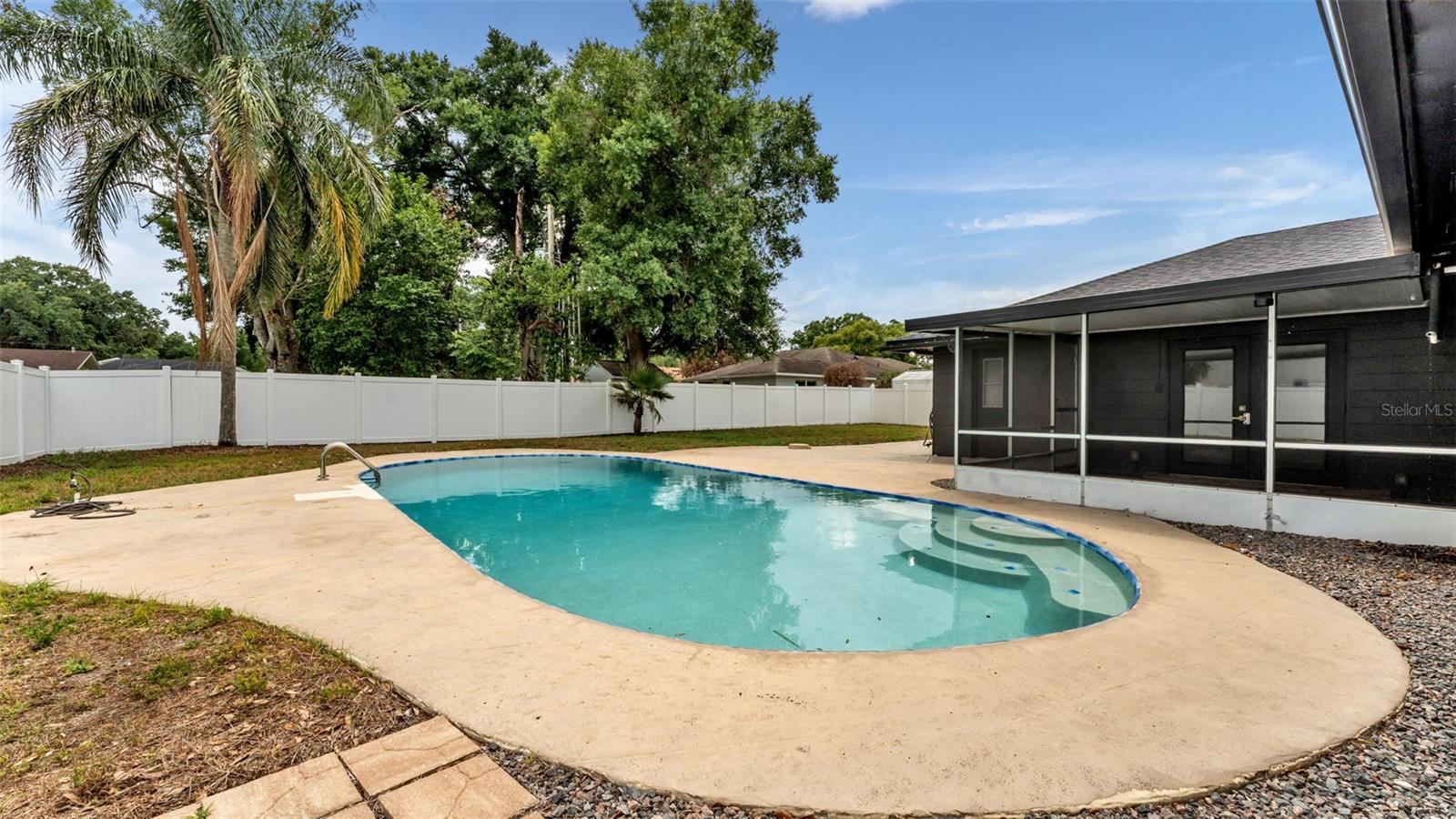 4301 Orangewood Loop E Property Photo 33