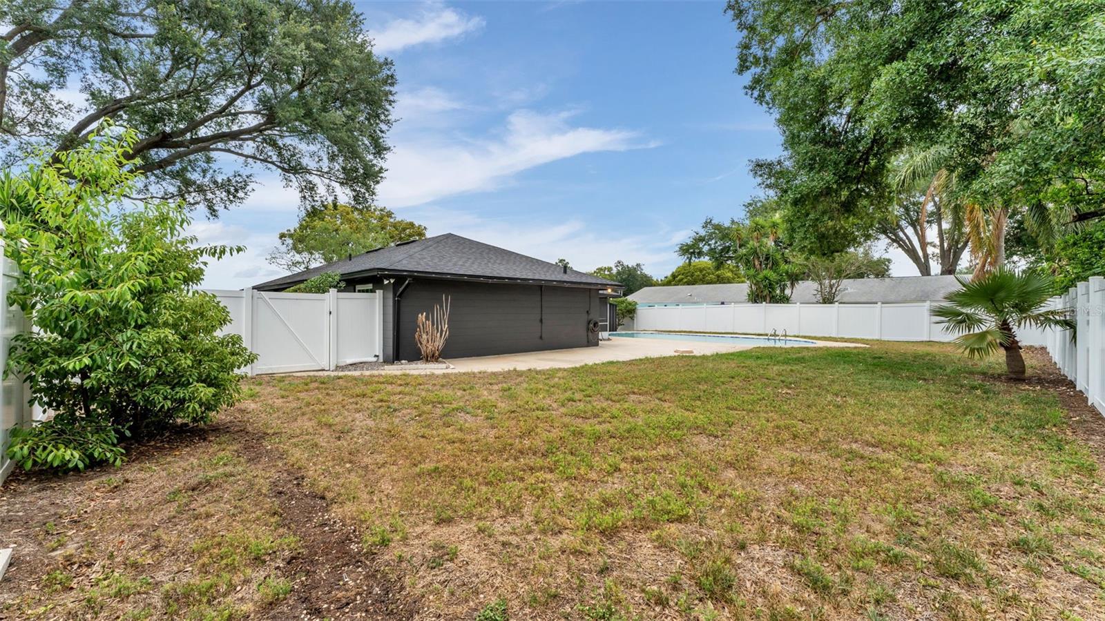 4301 Orangewood Loop E Property Photo 37
