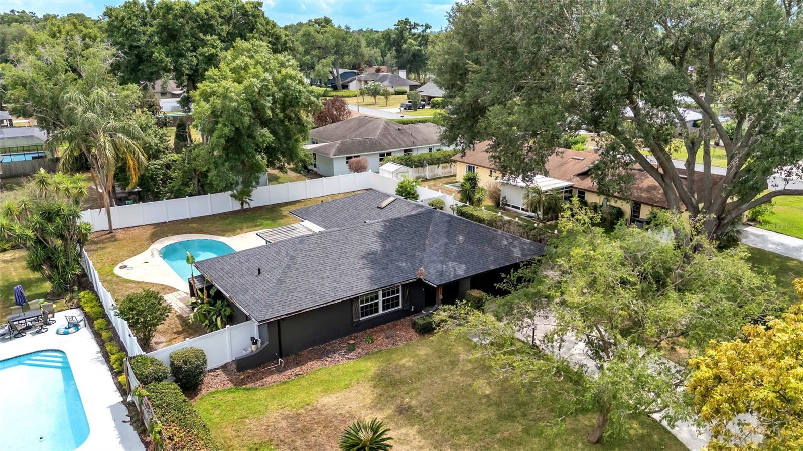 4301 Orangewood Loop E Property Photo 44