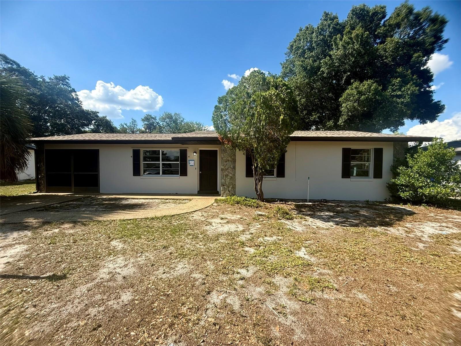 131 Sparrow Ave Property Photo 2
