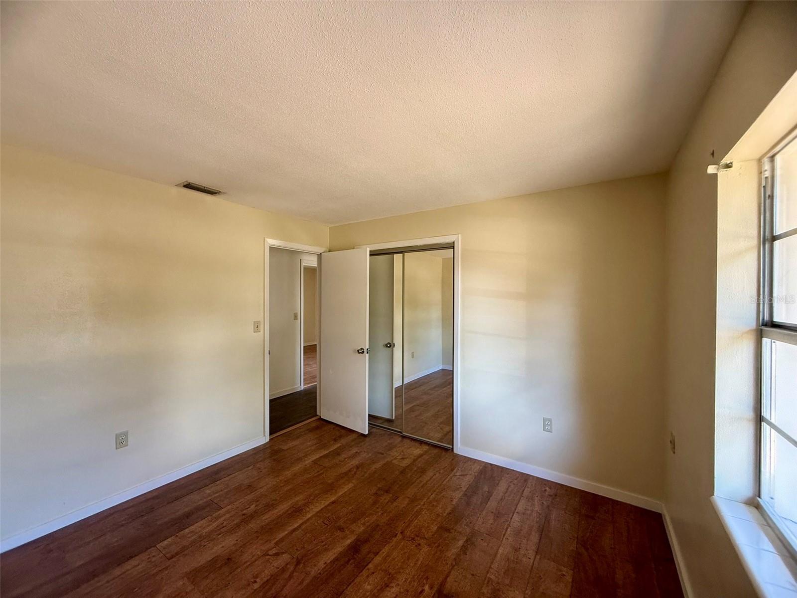131 Sparrow Ave Property Photo 14