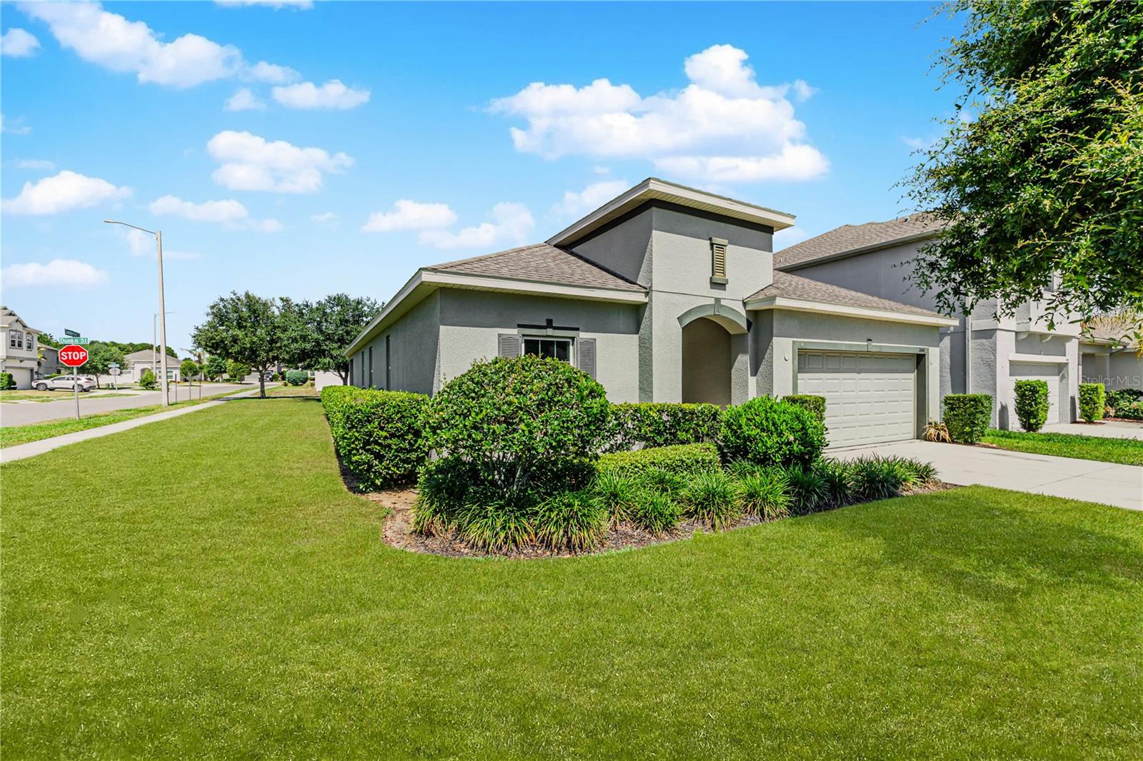 3040 Sanderling St Property Photo 3