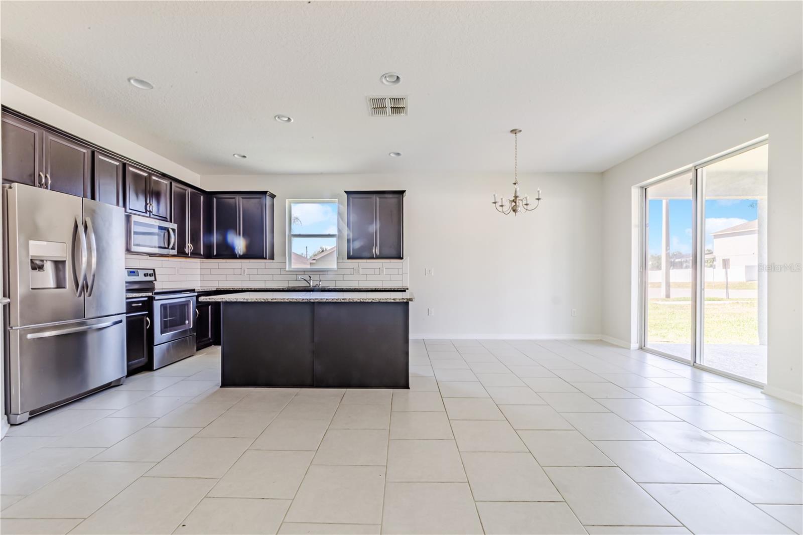 3040 Sanderling St Property Photo 11