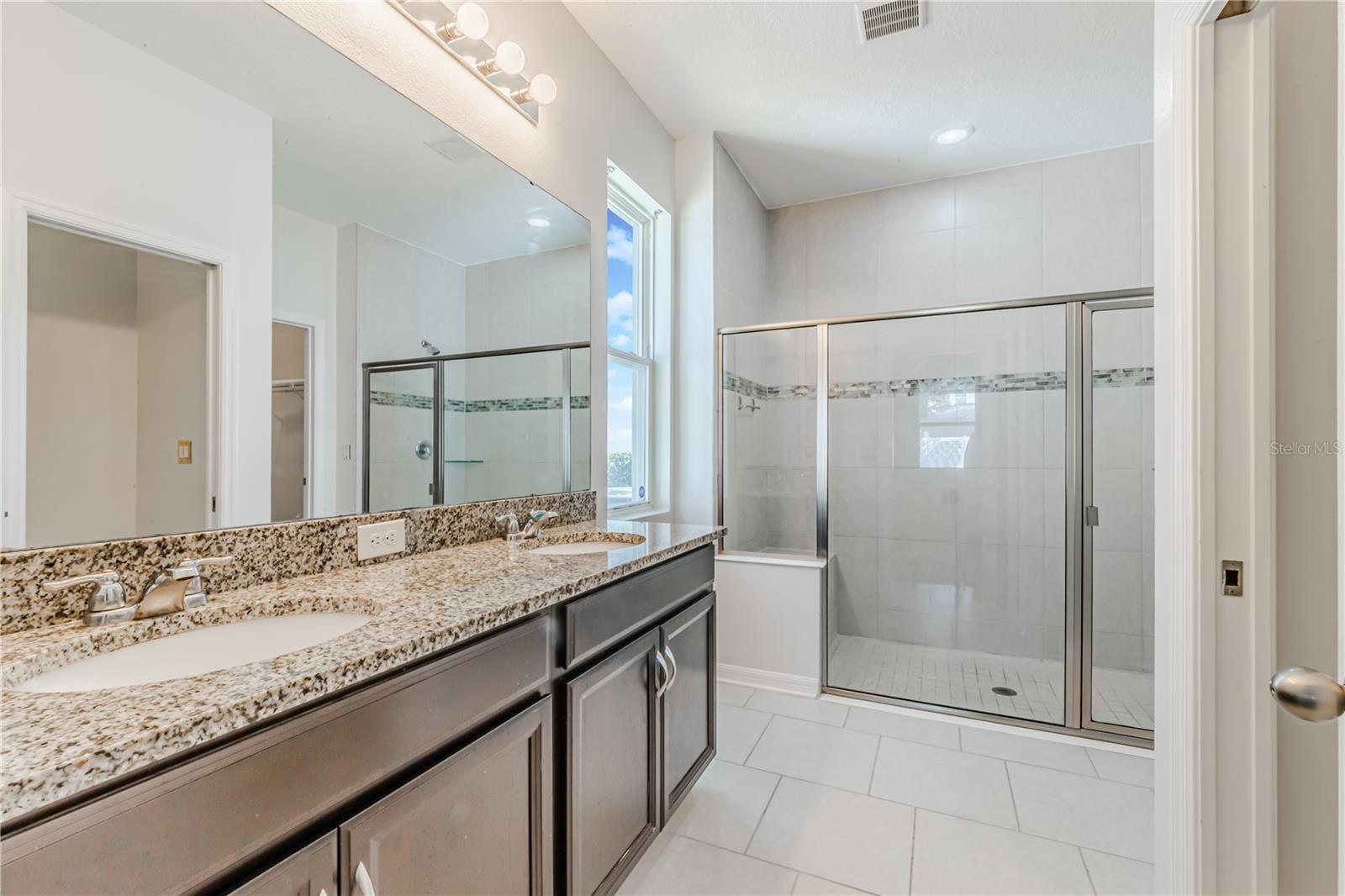 3040 Sanderling St Property Photo 18