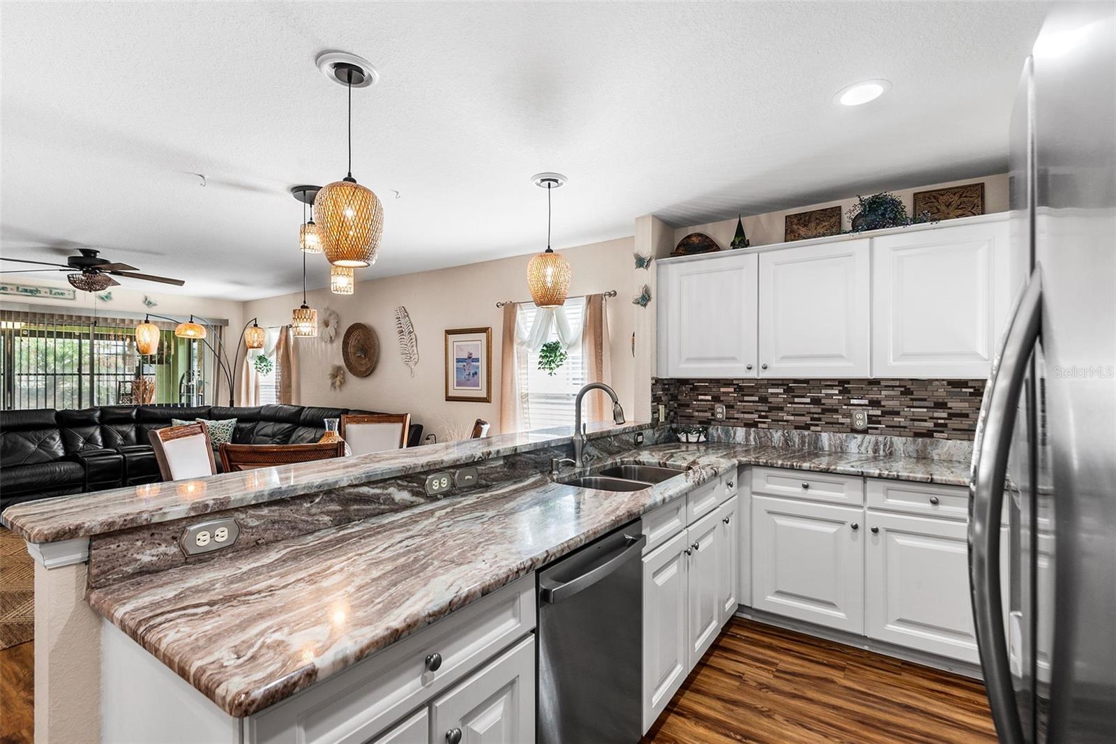 4436 Turnberry Ln Property Photo 4