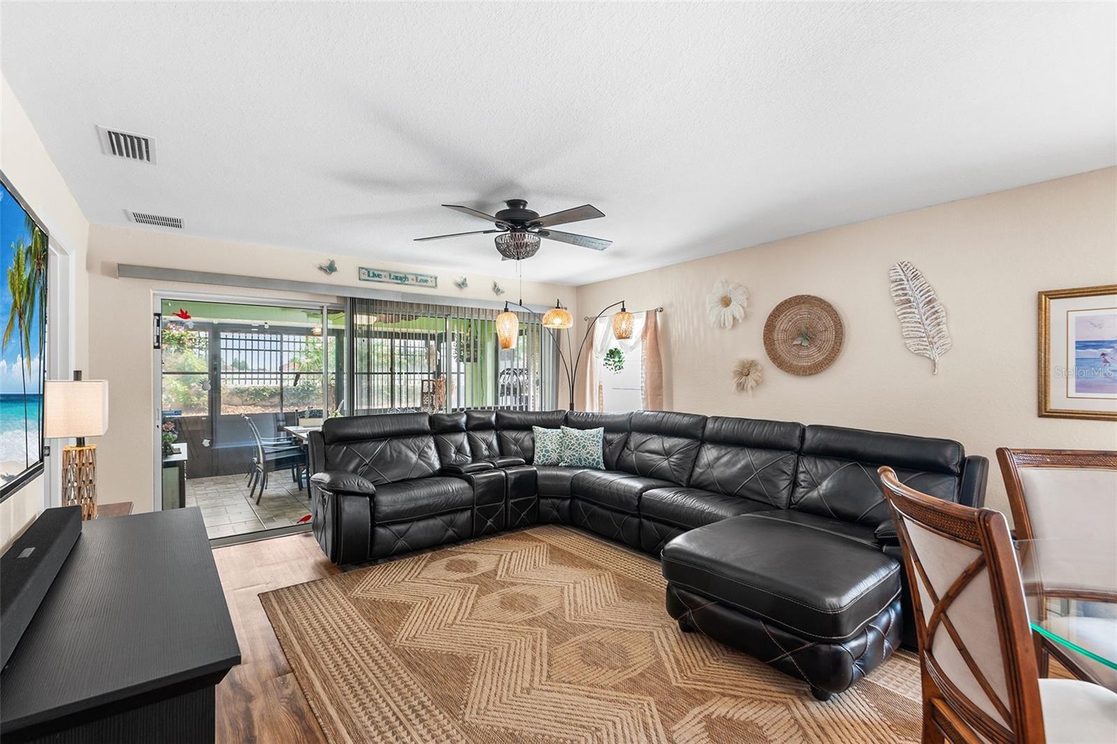 4436 Turnberry Ln Property Photo 10