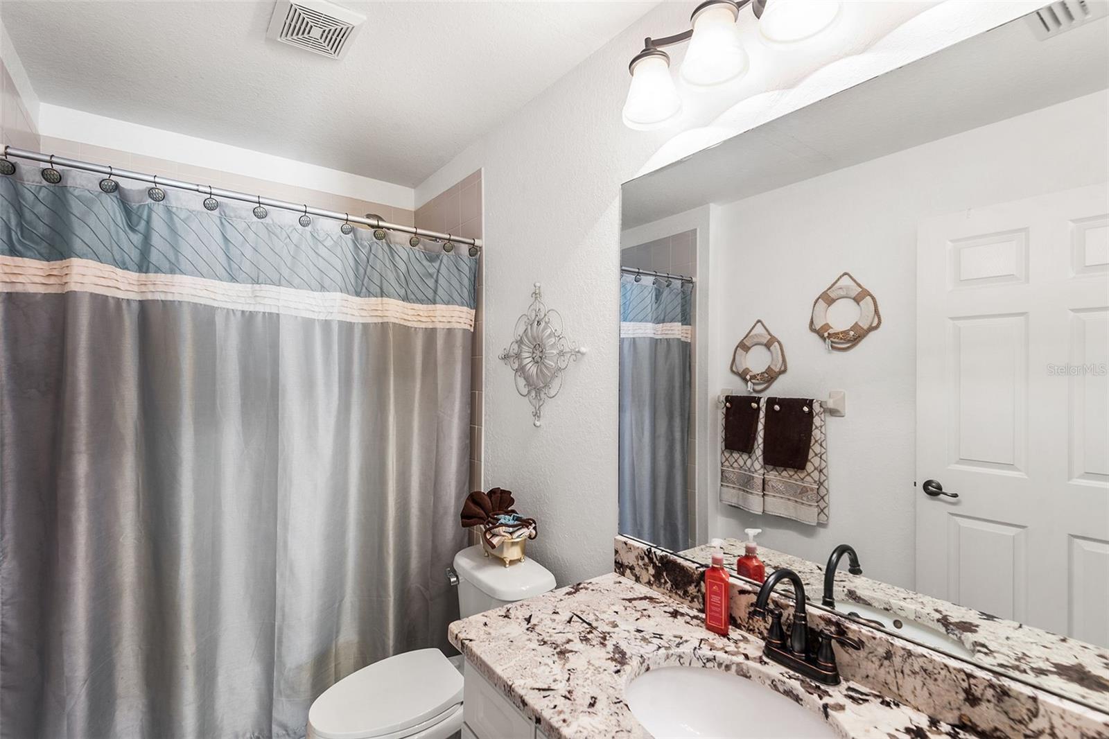4436 Turnberry Ln Property Photo 16