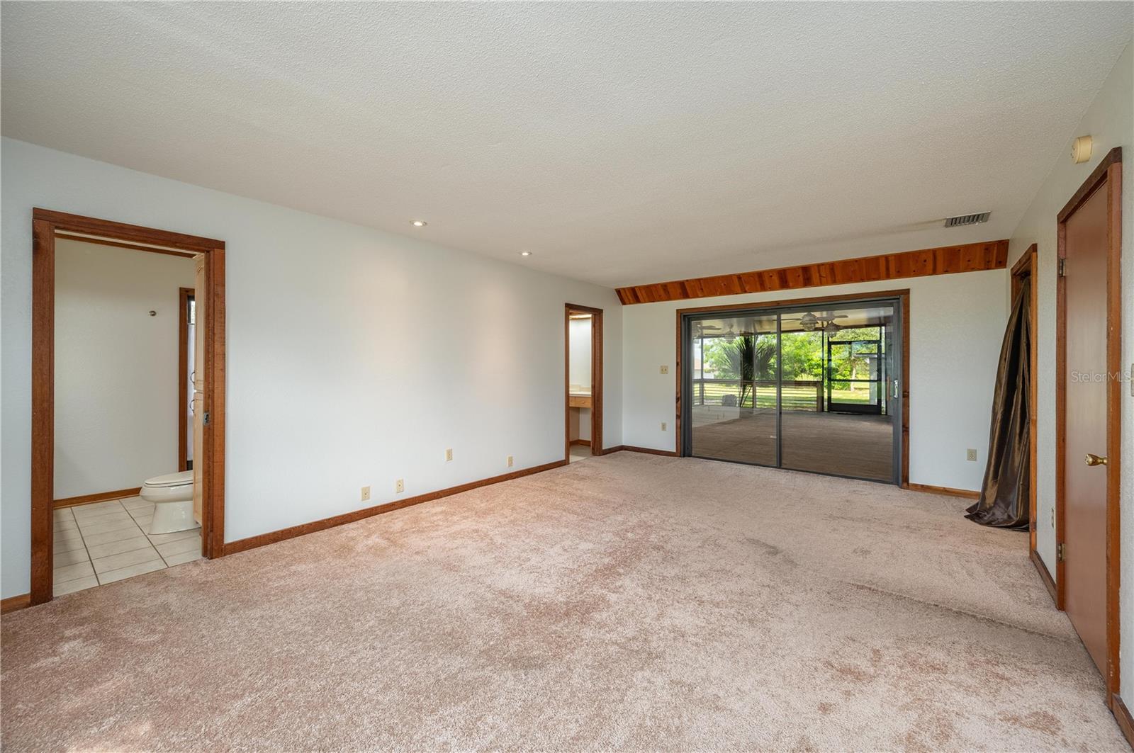 1325 Thornburg Rd Property Photo 18