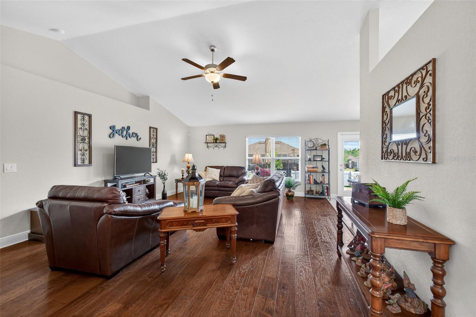 2429 Twin Lake View Rd Property Photo 5