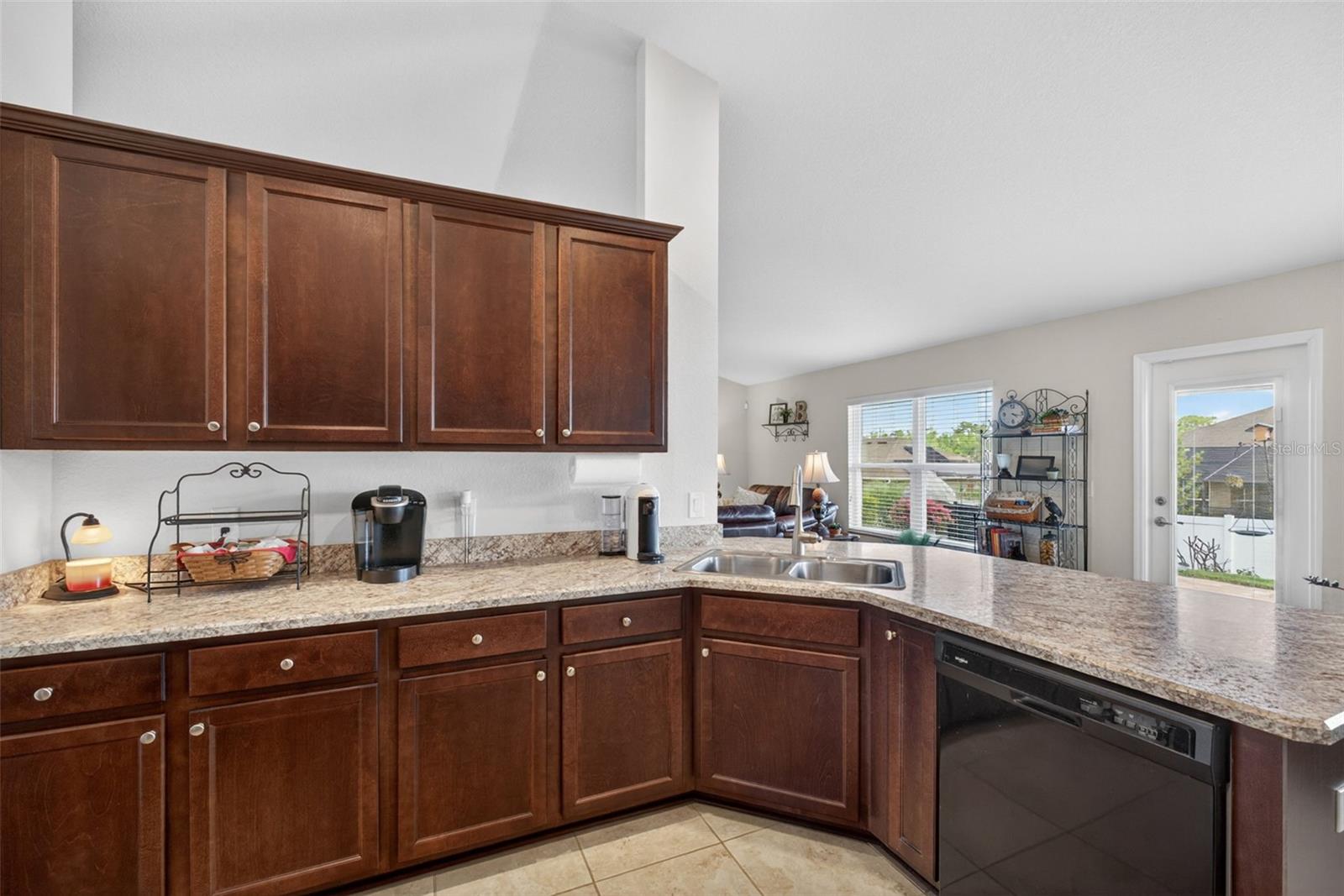 2429 Twin Lake View Rd Property Photo 11