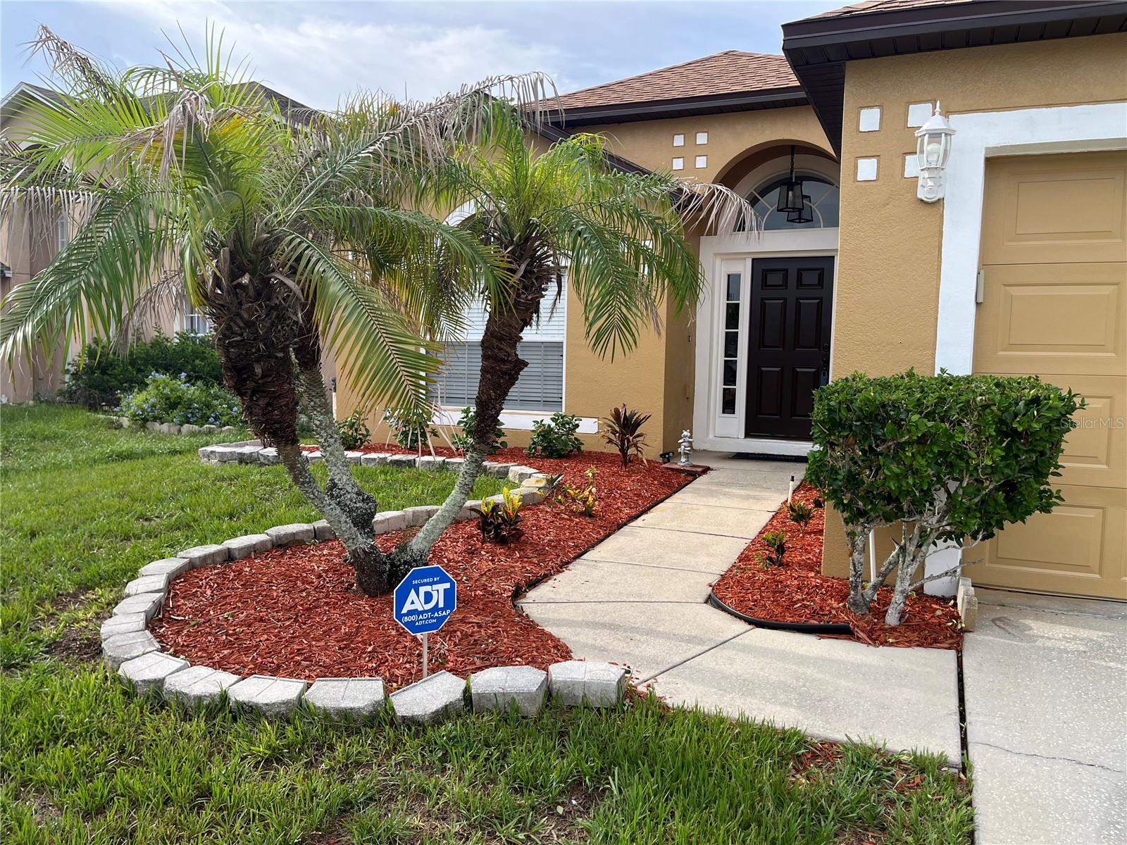 140 Milestone Dr Property Photo 4