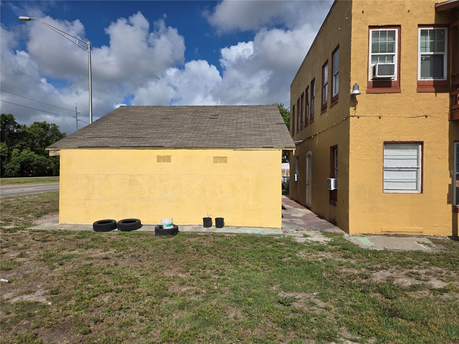 1725 Old Bartow Rd Property Photo 13