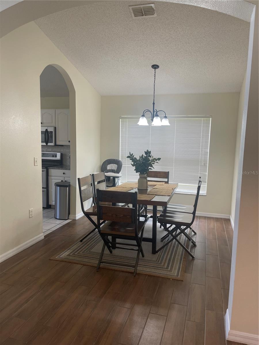 1336 Casterton Cir Property Photo 19