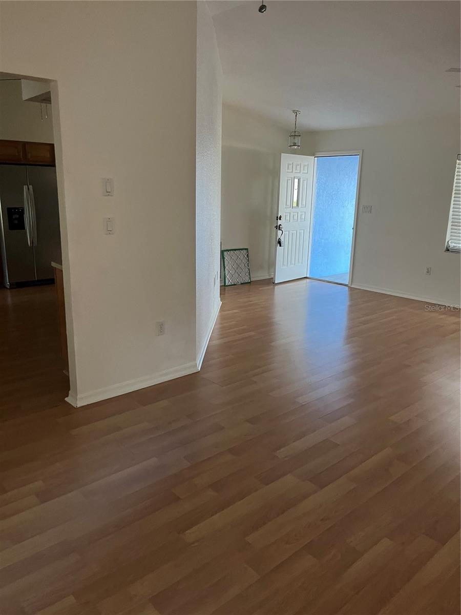 23076 August Ave Property Photo 5