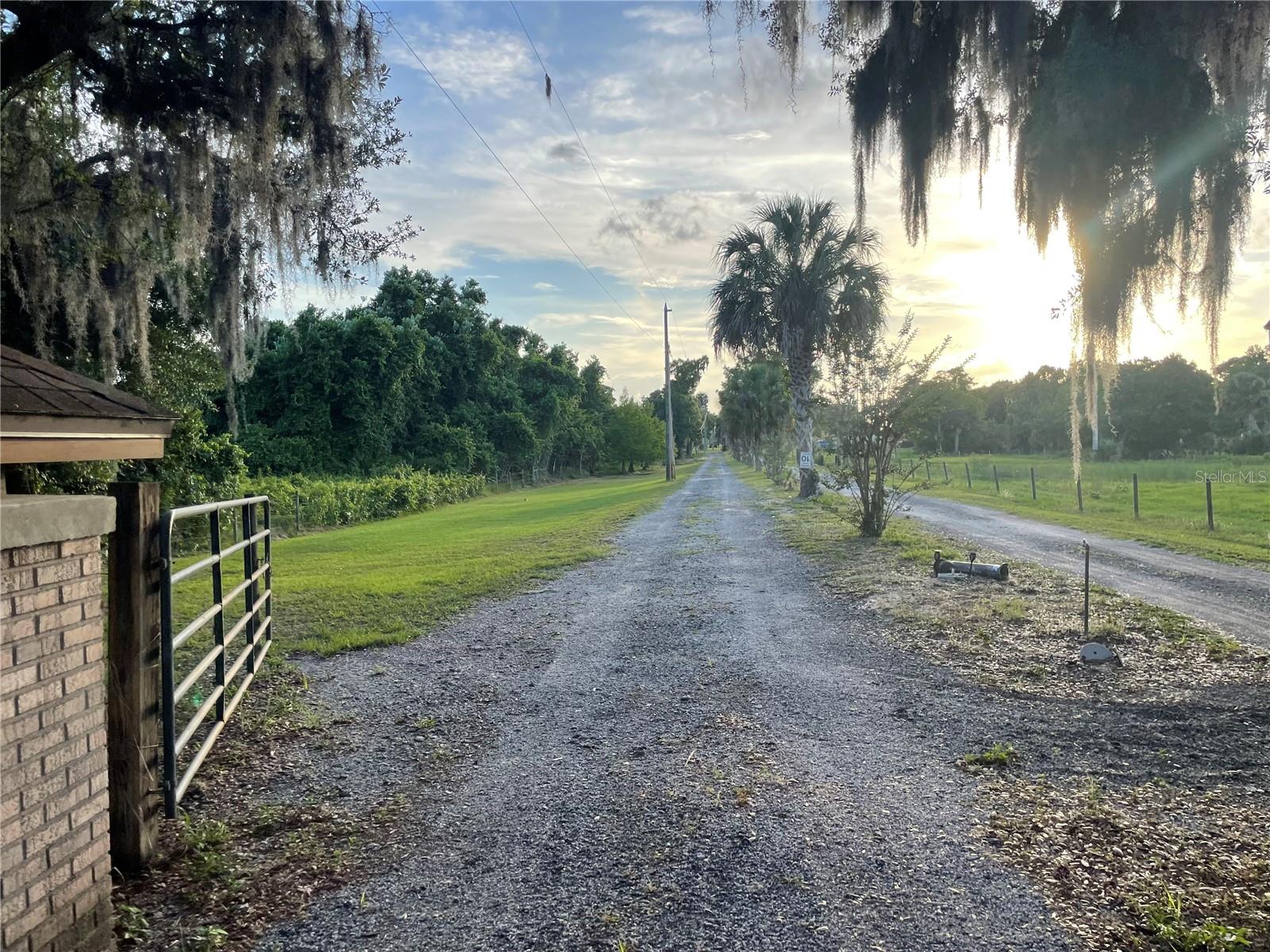 LAKE MARION RD W