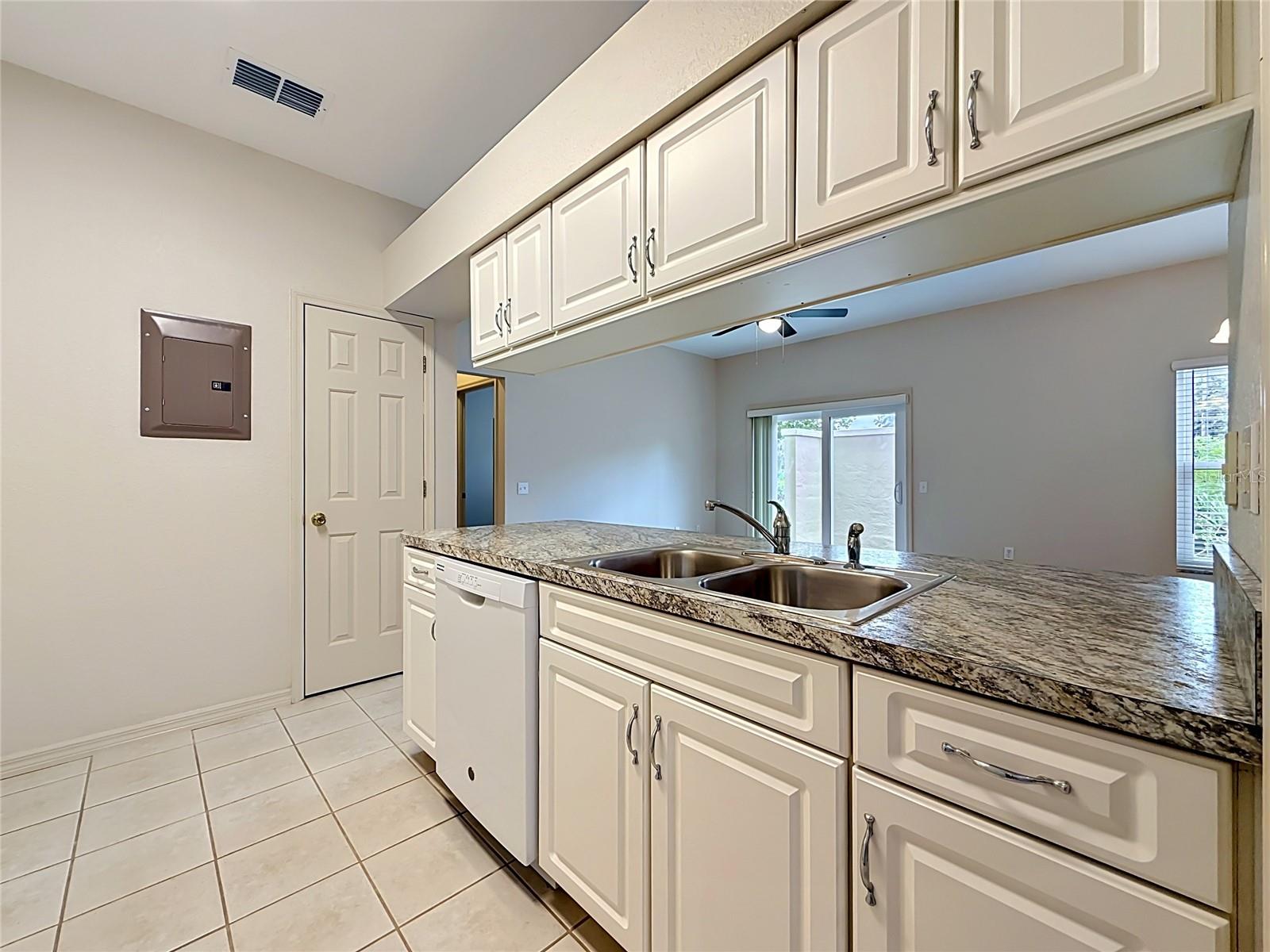 704 Eagle Pond Dr #704 Property Photo 12