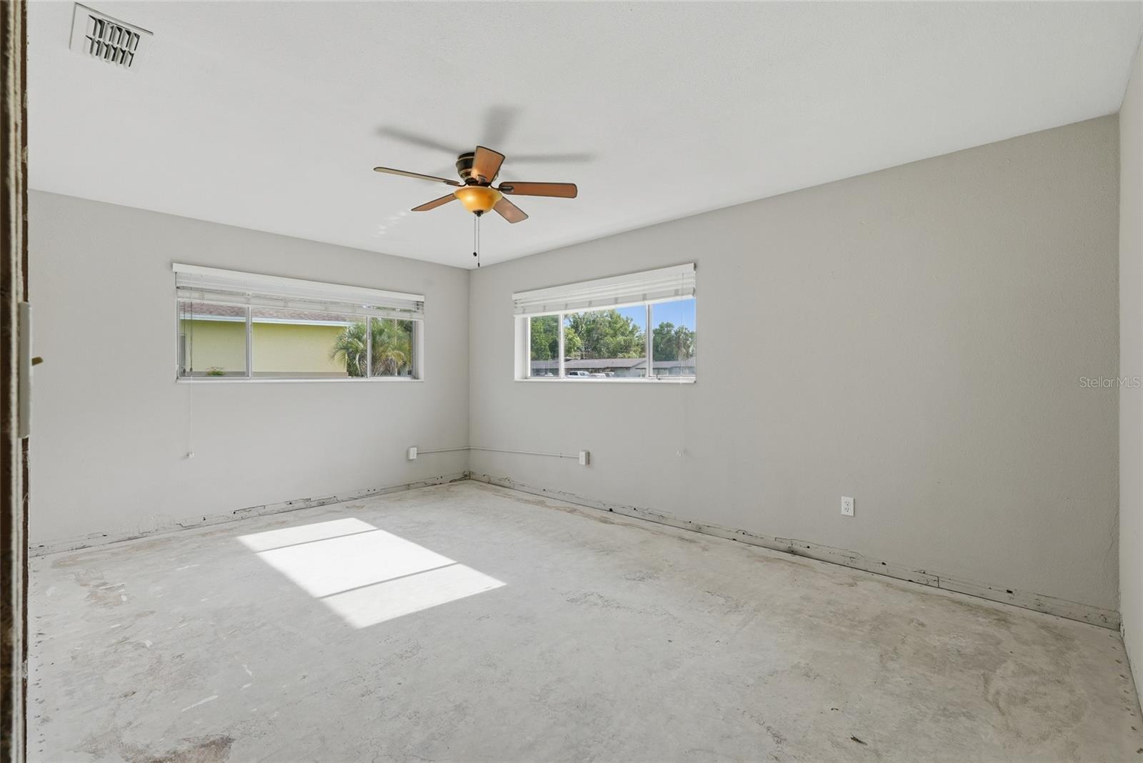 1401 Se Paradise Ave Property Photo 60
