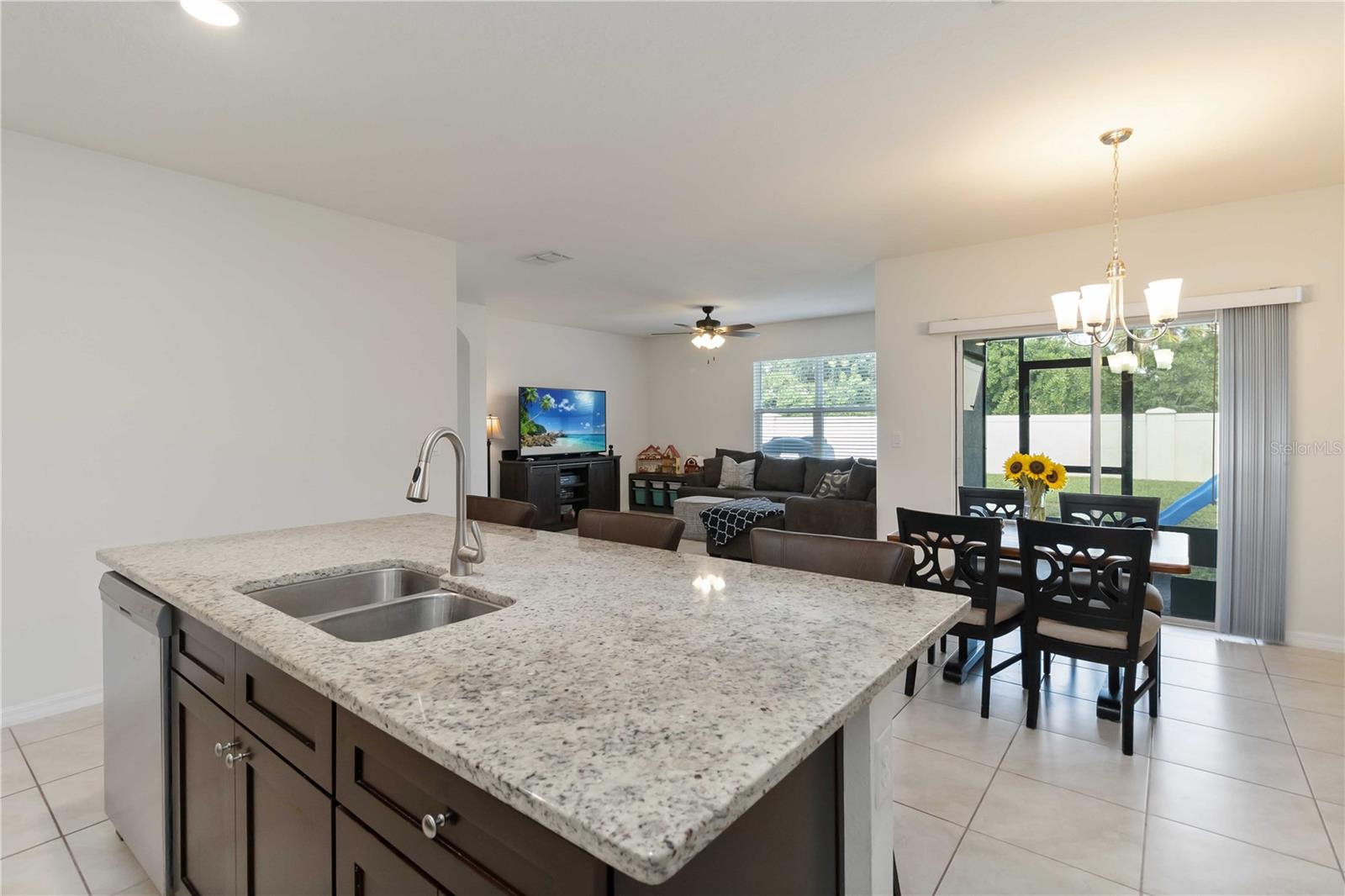 4022 Silverstream Ter Property Photo 10