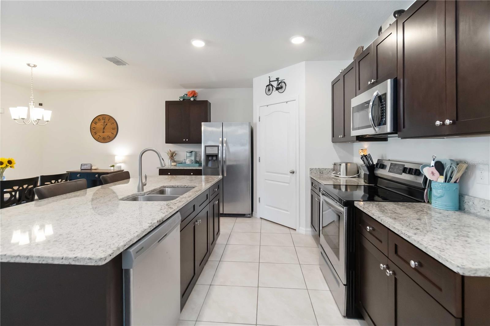 4022 Silverstream Ter Property Photo 11