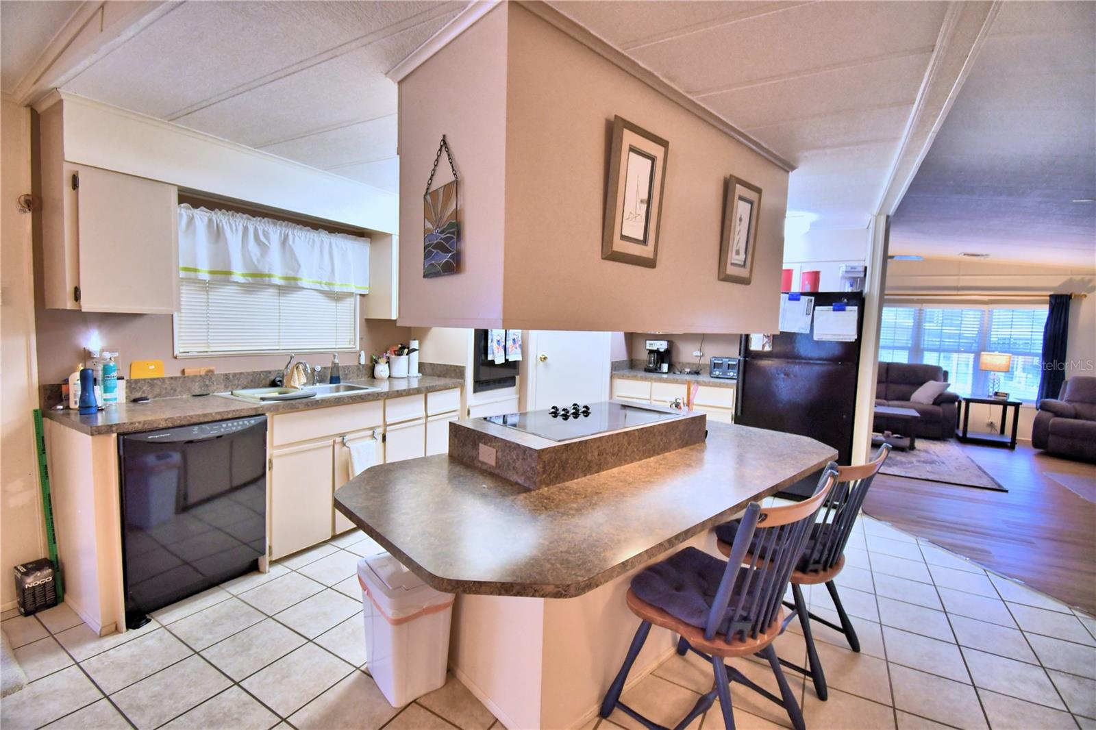 4158 Rolling Oaks Dr Property Photo 6