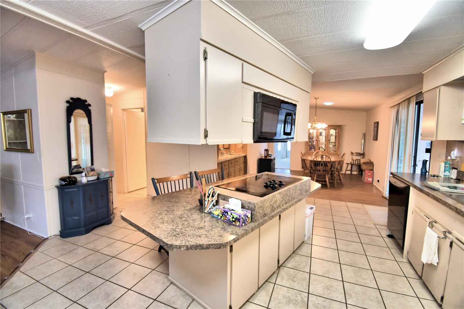 4158 Rolling Oaks Dr Property Photo 8