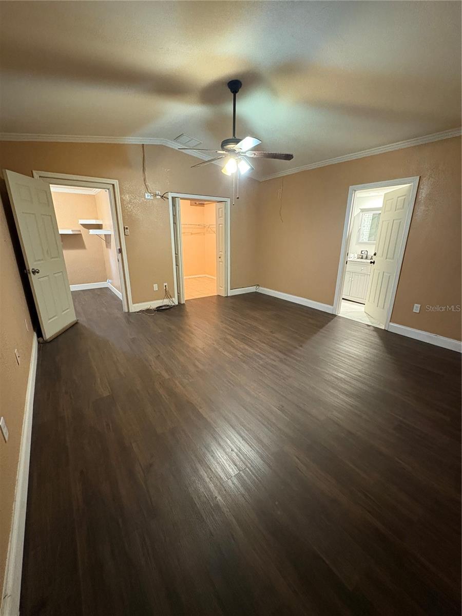 1708 E Main St Property Photo 16