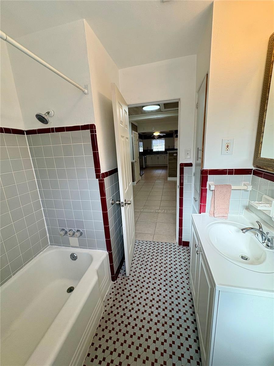 1708 E Main St Property Photo 26