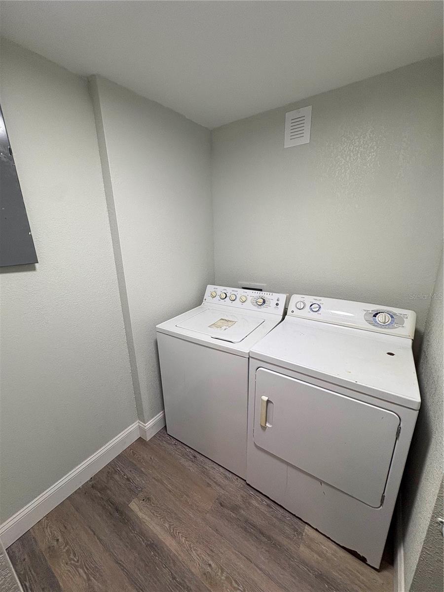 1708 E Main St Property Photo 31