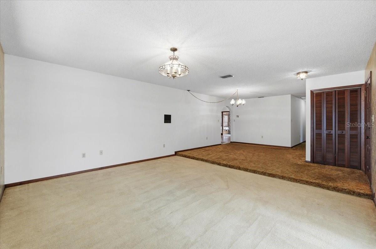 7026 Willow Run Loop Property Photo 23