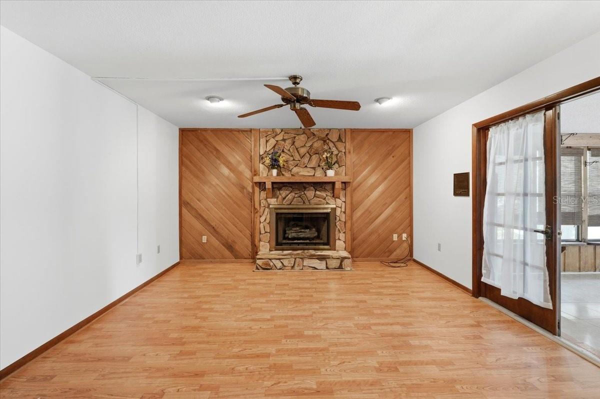 7026 Willow Run Loop Property Photo 25