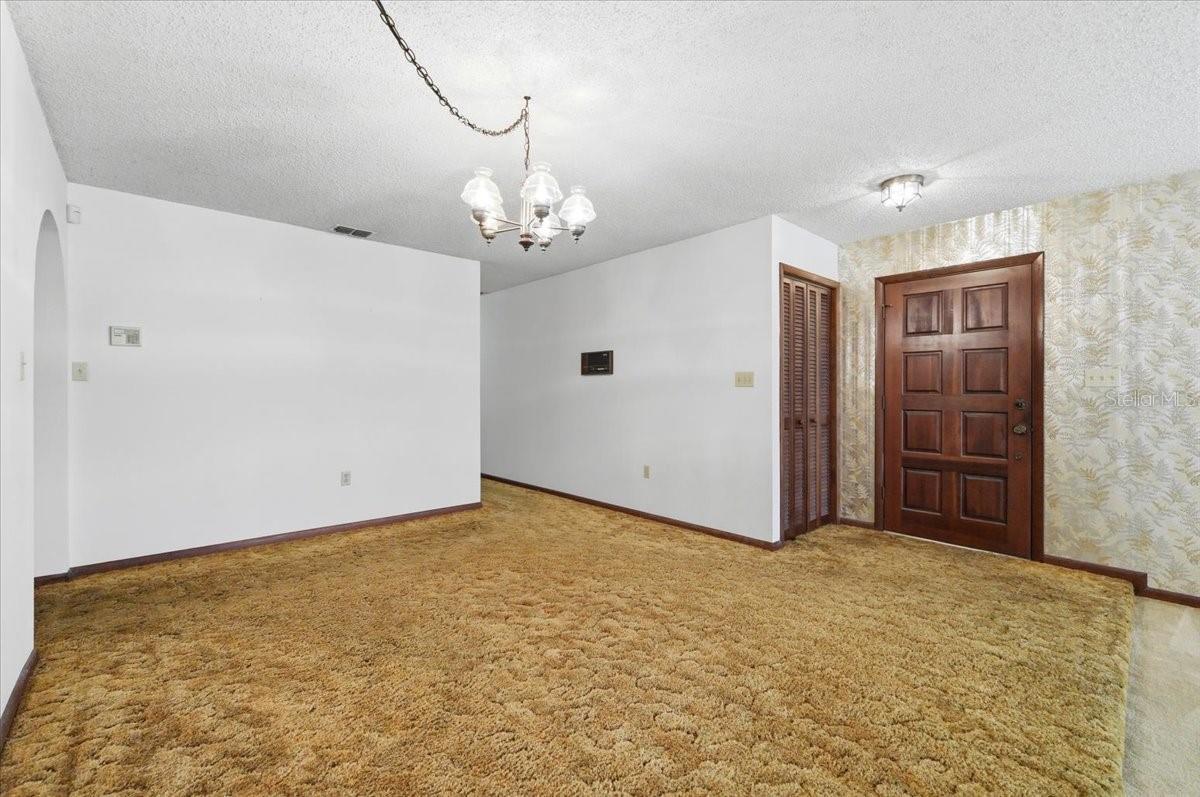 7026 Willow Run Loop Property Photo 29