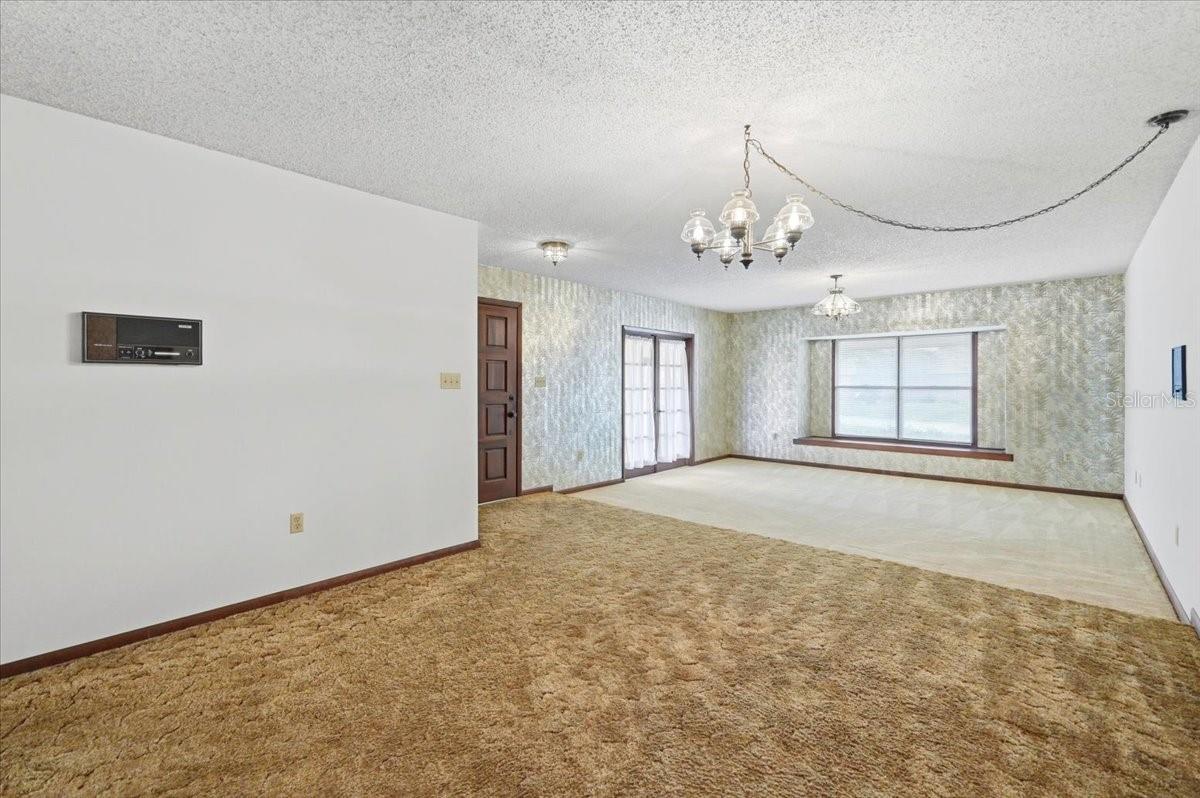7026 Willow Run Loop Property Photo 31