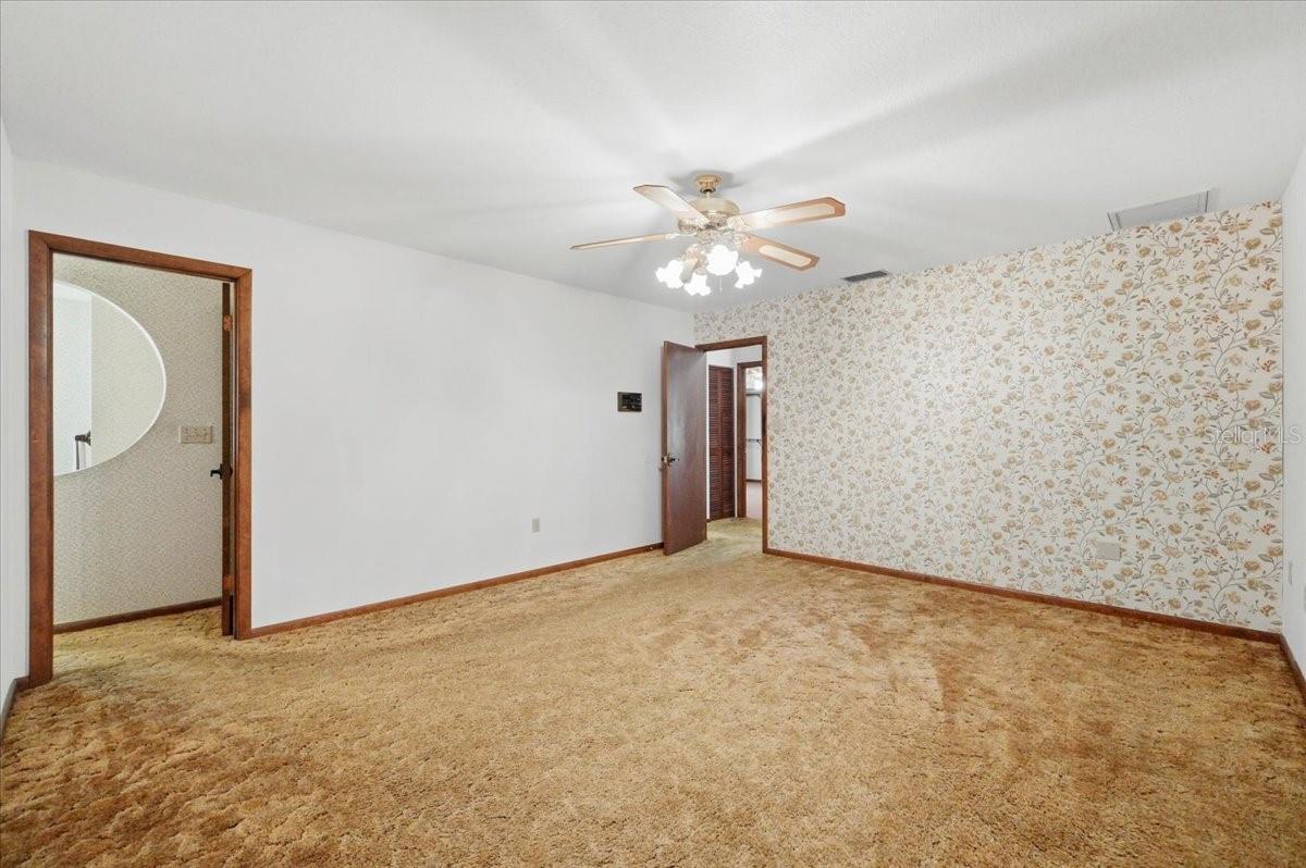 7026 Willow Run Loop Property Photo 45