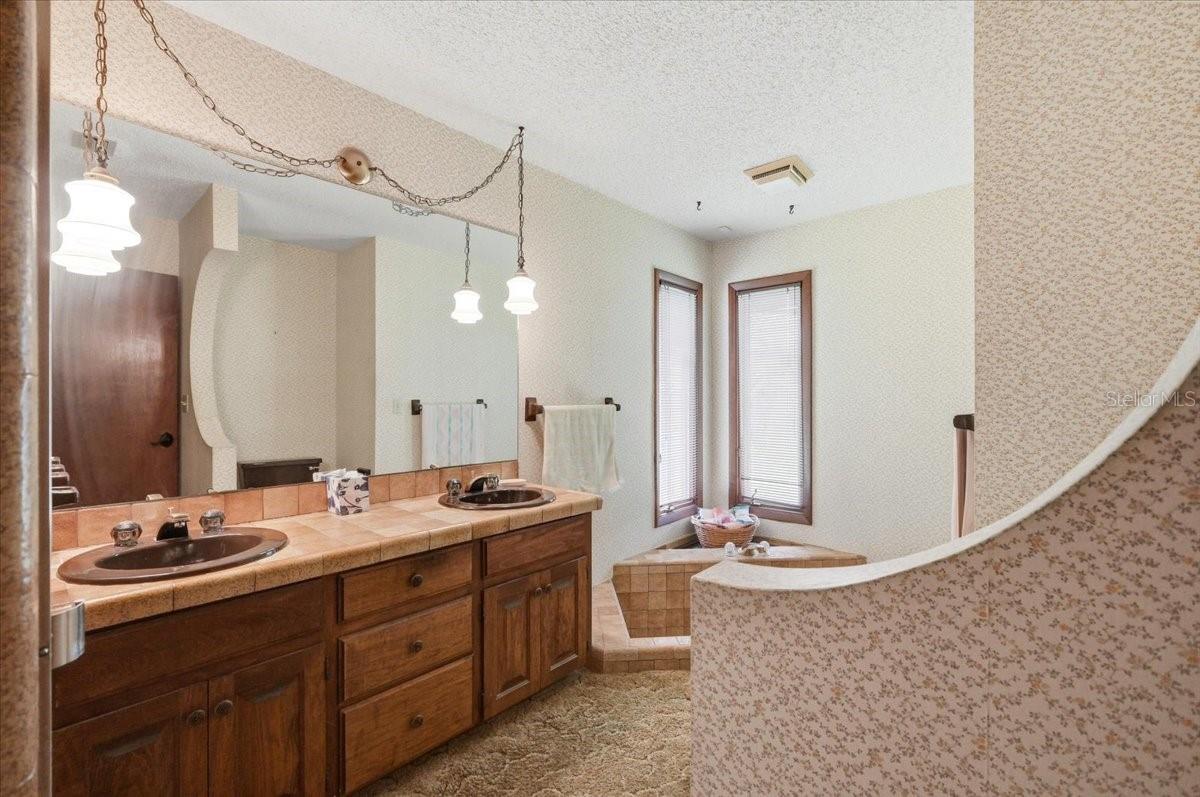 7026 Willow Run Loop Property Photo 46