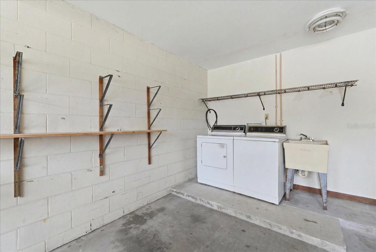 7026 Willow Run Loop Property Photo 63