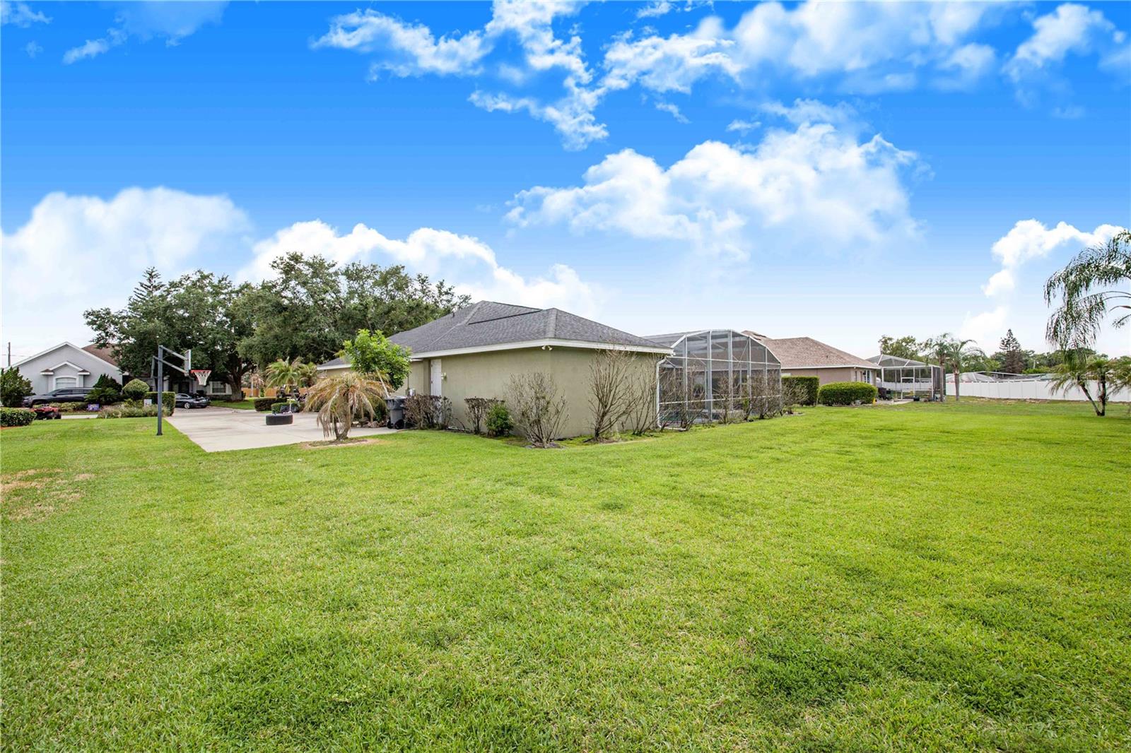 445 Talamone Dr Property Photo 43