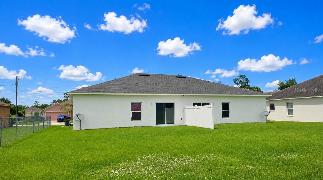 828 Abbeville Ct Property Photo 5