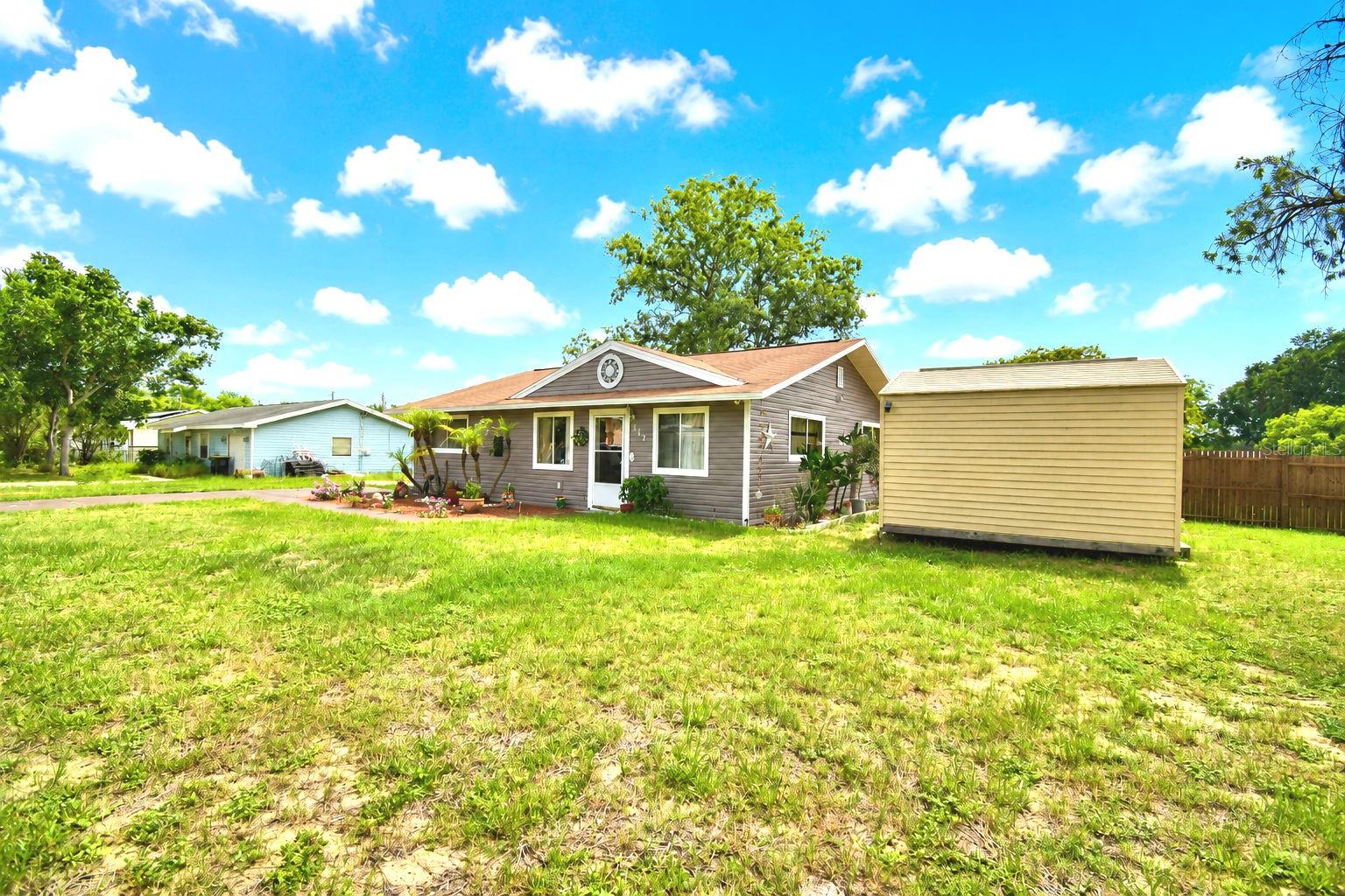 142 Martha Dr Property Photo 4