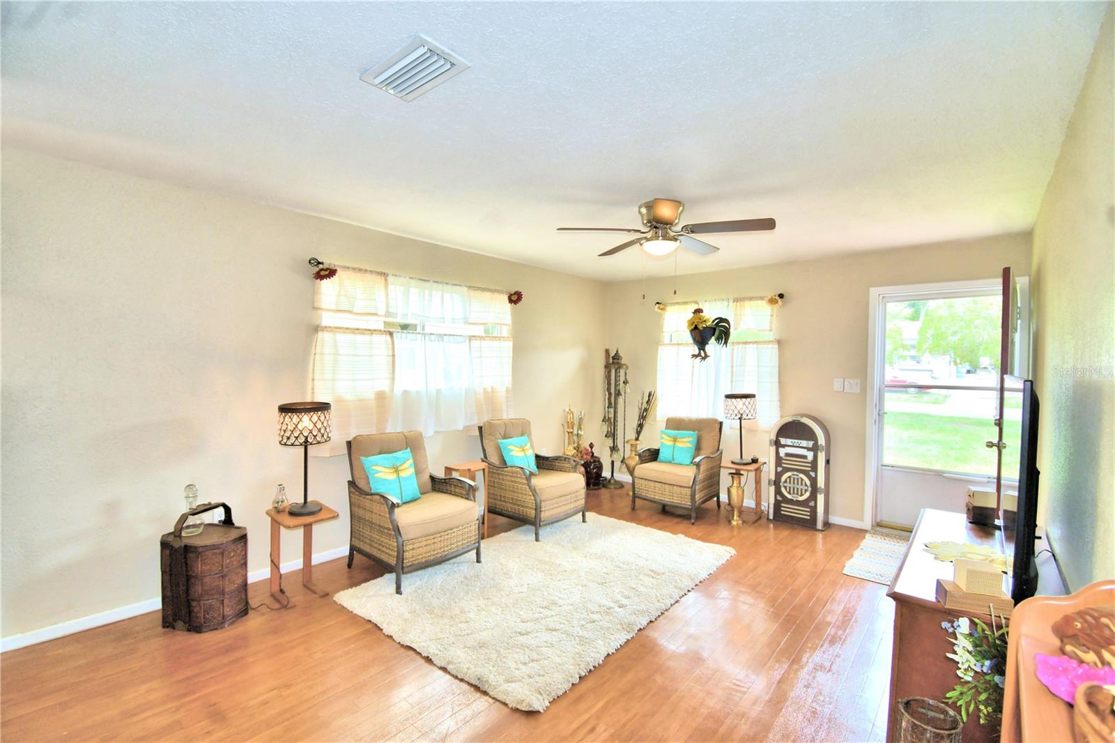 142 Martha Dr Property Photo 17