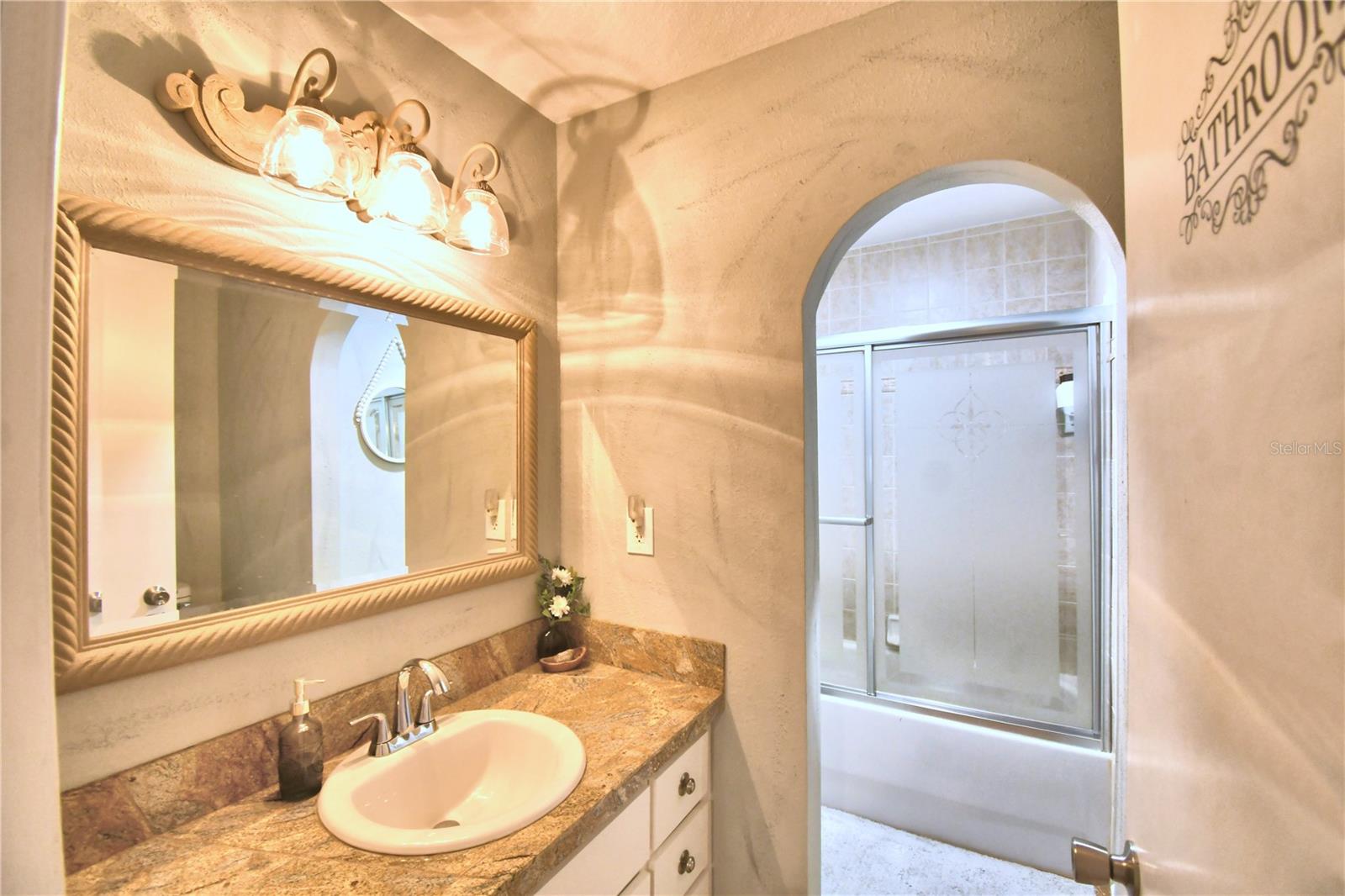 142 Martha Dr Property Photo 29