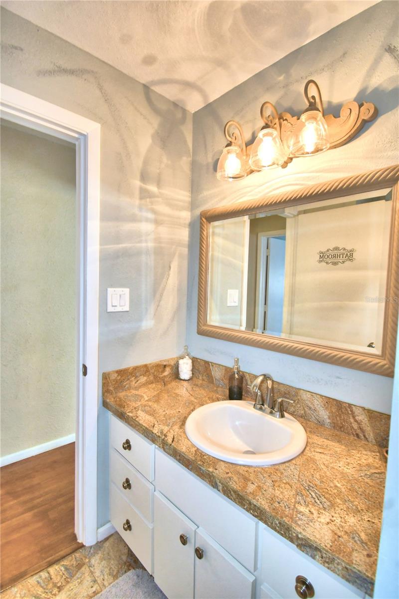 142 Martha Dr Property Photo 32