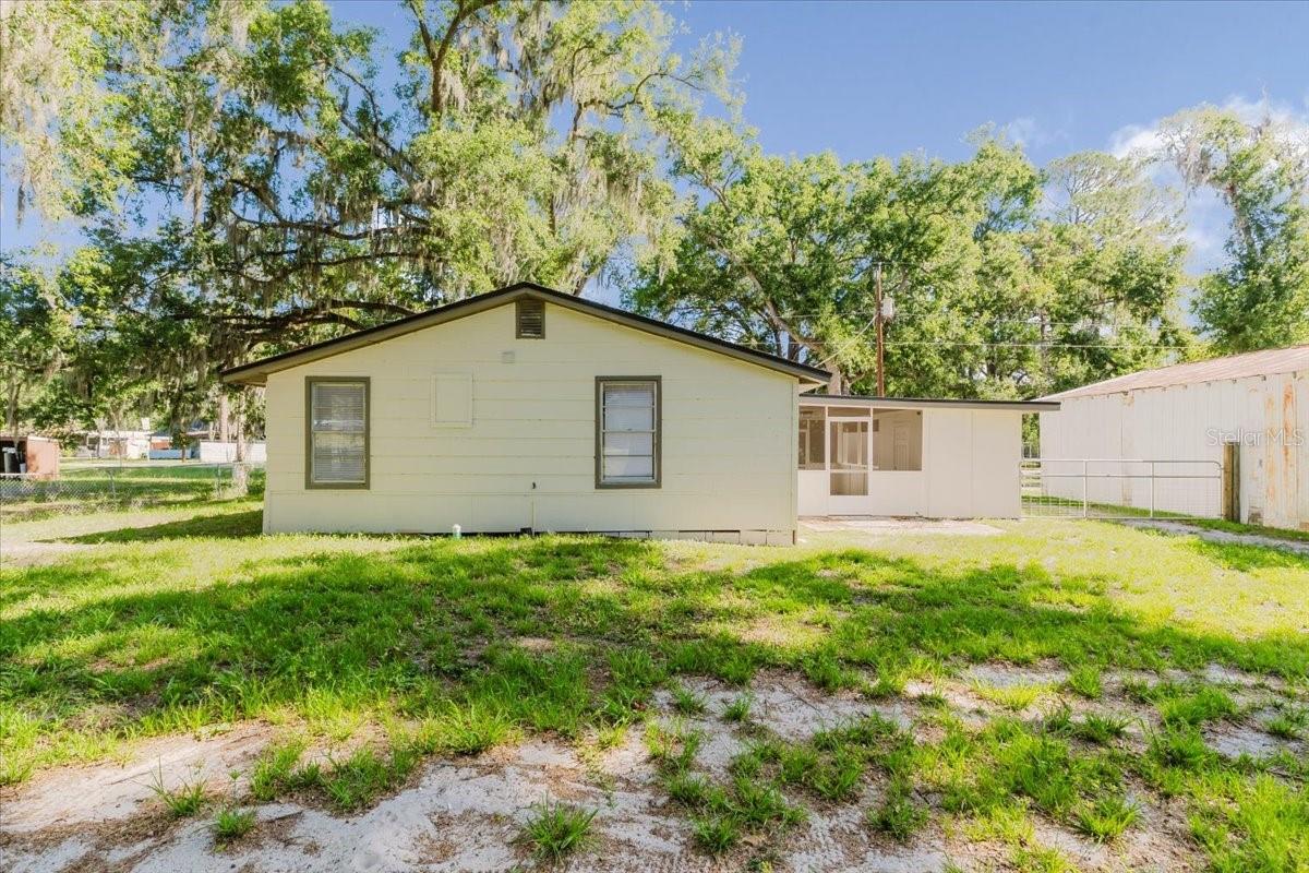2531 Hebb Rd Property Photo 5