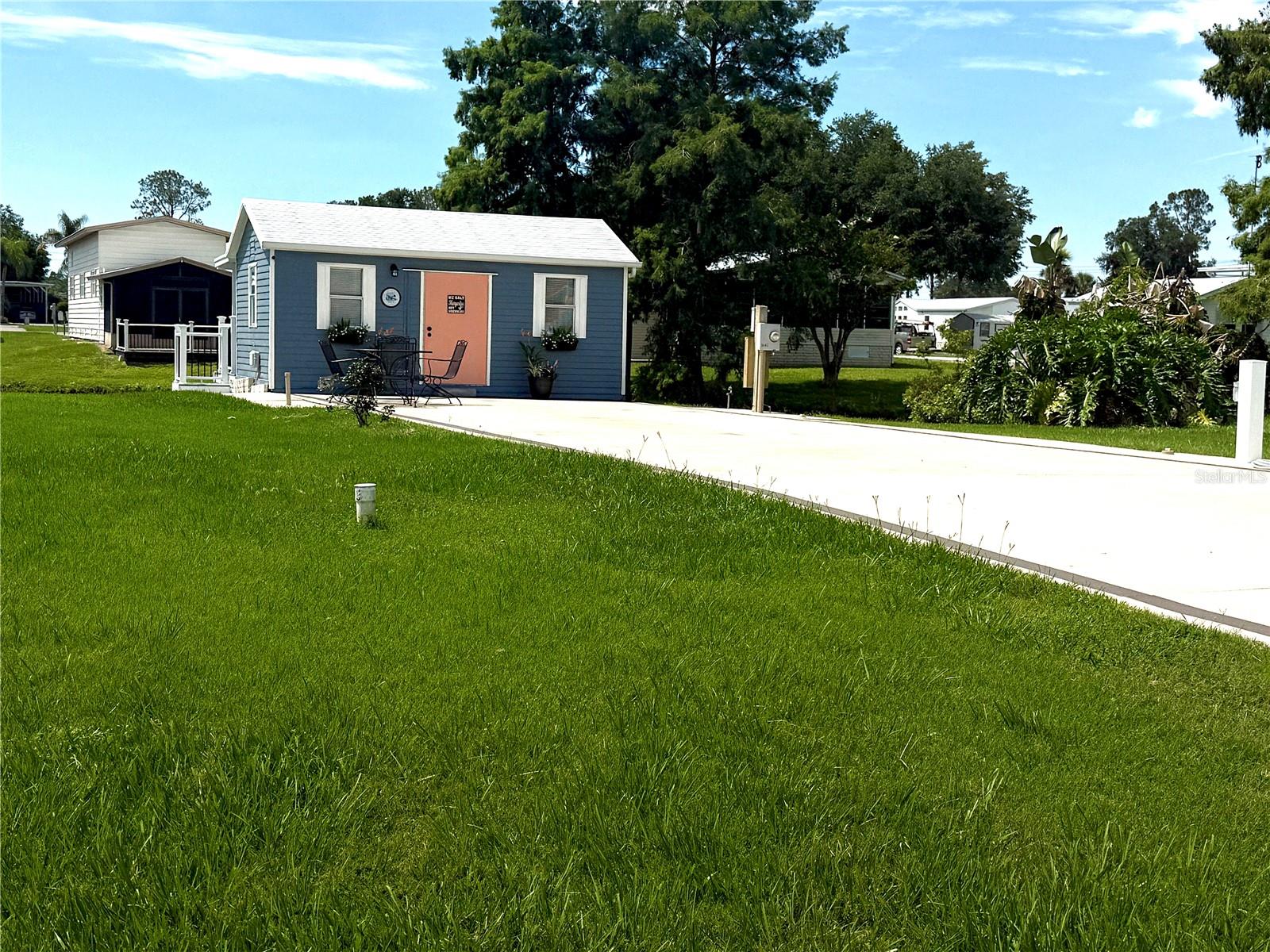 5147 Island View Cir S Property Photo 1