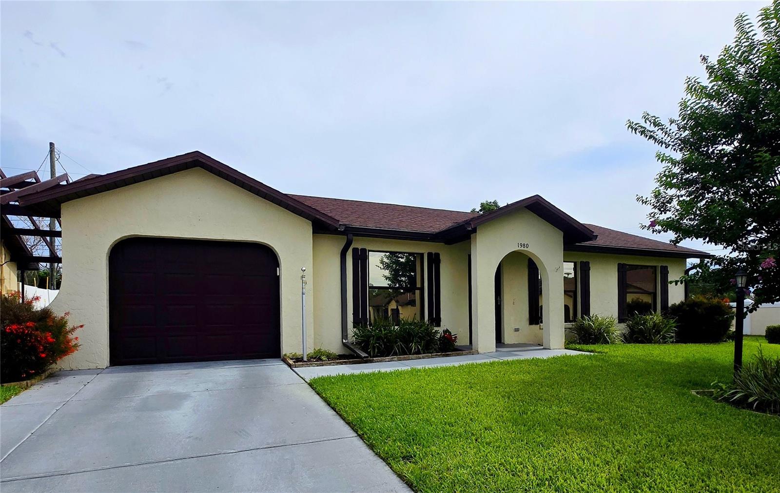 1980 TRINITY CIR