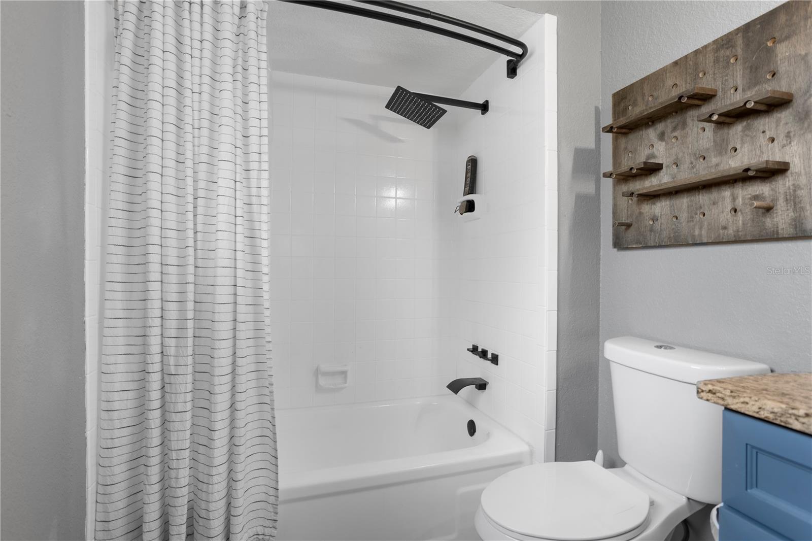 630 E Thelma St Property Photo 17