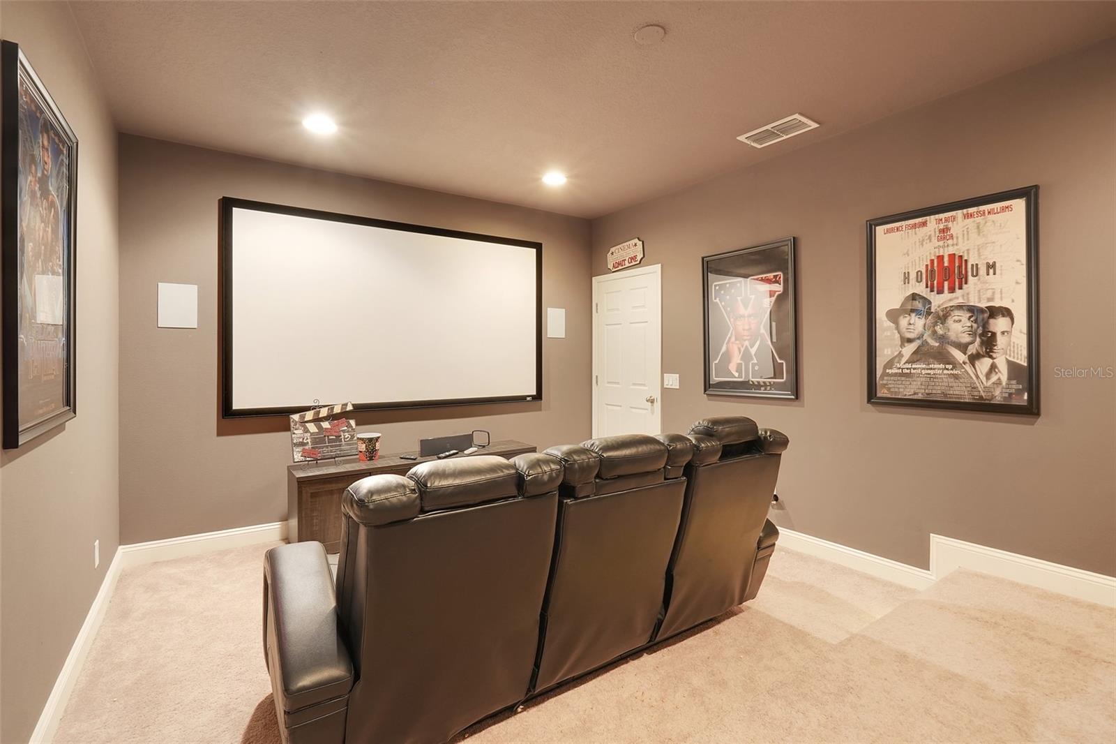 11045 Lemay Dr Property Photo 24
