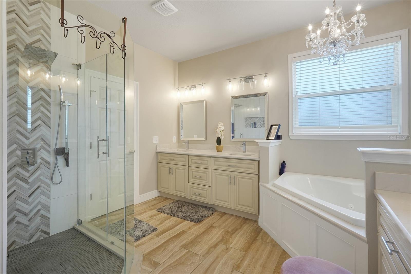 11045 Lemay Dr Property Photo 28