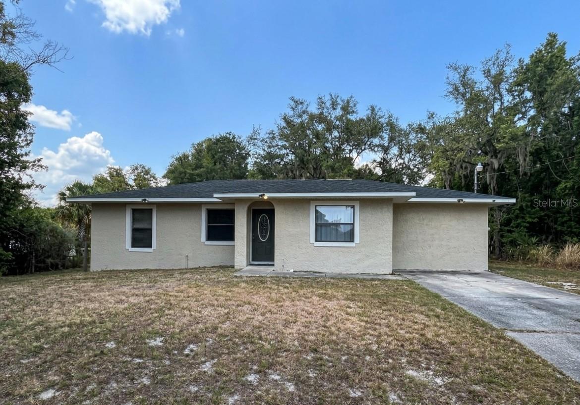 636 Rainbow Blvd Property Photo 1